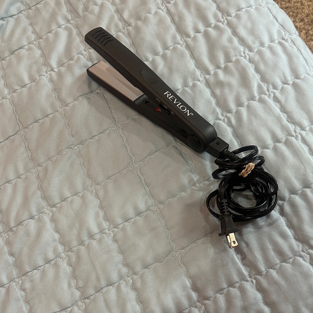 Revlon Compact Black Hair Styler